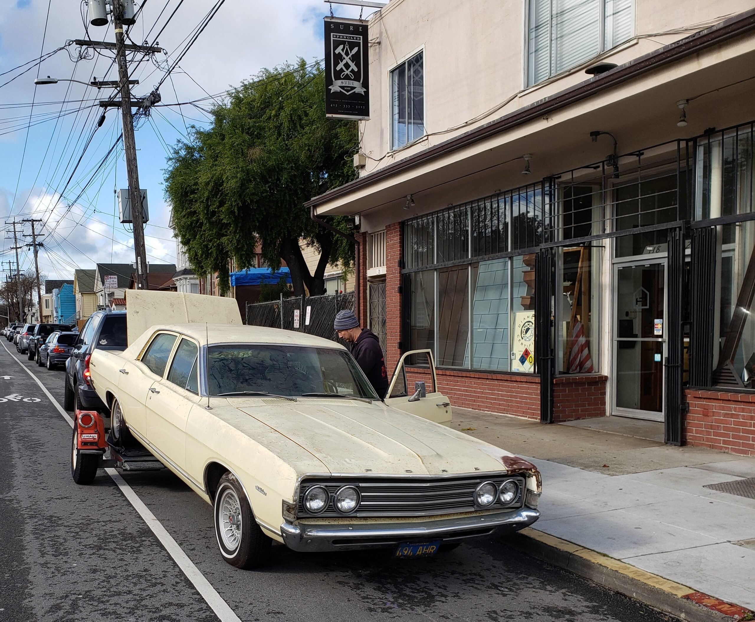 A Yellow Ford Fairlane and the Secret of Making Money Buying and Selling Used Cars￼